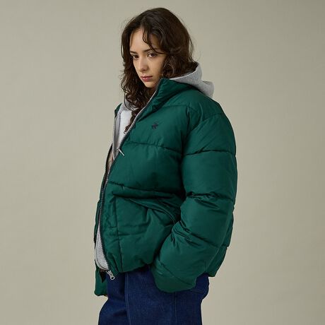 [^ԁF04510030000]gX|[cfUCƔQ̕ۉBH POLOA_Ê悤Ȓgւ钆ȃ_EWPbgoB90ÑX|[cAE^[fiƂVGbgƔzFɁÃuhShJffUCByʂȂ獂ۉ𔭊A^~̃Xg[głKȒSnL[vBX^hJ[ƃtWbvdlŗCVbgAEgAp[J[XEFbgƂ̃C[hɂœKB^E[XAEghA܂ŁALV[Ŋ􂷂閜\AE^[łBX^COEp[J[{Chfj90sAJWbNEWK[pc{LbvŃX|[cXg[gEmg[R[fɍFAE^[ƂēyBH POLOiro[qY|Nujz1982NAAJEJtHjABro[qYŒaB|Ze[}ɁAiƃX|[ceCXgZJWAACeWJBAJWXg[g܂ŕLR[fɃtBbgAEIJWAuhB#BHPolo #ro[qY|Nu #ȃ_EWPbg #_EWPbg #90st@bV #~AE^[ #X|[c~bNX #Xg[gt@bV #AJW #ۉAE^[