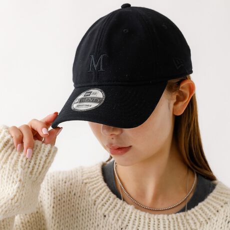 [^ԁF04510074010]lCNEW ERAR{LbvɁAVfޓoI_炩ȗёfނgpAMICADEAL ~ NEW ERÃR{LbvBtgɂ͑fޓnFŁyMz̎hJAēxɂFNEW ERA}[N̎hJAČɂFŁyMicaDealzƎhJĂ܂BFȂ̂Ŏ咣߂₷fUCBj킸g₷VvőlJWAȖXqɎdオĂ܂B̃fɂ͌y₩ȃtBbg͂́u9TWENTYvf̗pBj킸g₷VGbgłBG̐Vfނ͋zEʋCɗDꂽpCfނgpAG߂킸Kɒpł܂BobÑAWX^[ŃTCYł̂ŁAKȔSnL[vBXEFbgp[J[Ƃ̑QŁAJWAX^C͂AX|[cϐANeBuV[ɂ҂łBy[J[iԁz0125410357yӎzi摜́A̓p\RȂǂ̉{ɂAۂ̐FƈقȂČꍇ܂B炩߂ByNEW ERA ^ j[Gz1920NɑnƂj[ǴAMLBiW[[OEx[X{[jB̌IpLbvItBVTvC[ƂāA59FIFTYMɂv_Ng𐢂֑葱Ă܂B݂ł̓X|[ct@bVȂǐEōLm悤ɂȂAuhƂ̃R{[VfWJĂ܂ByMICA & DEAL / }CJ Ah fB[zɂȂĂƂĎ𖁂Ƃ؂ɂA̐g肰ȂhɁB炵Ȃi`Ń~j}(minimum) AĒ悢bNXŁAĂÔȂDaily styleĂ܂BgMICAh͐^̂z΁E炫P̈ӖA^EƂӖ\gDEALhƂ̑gݍ킹c̑ɏ㎿ȋPcƂC߂Ėt܂B