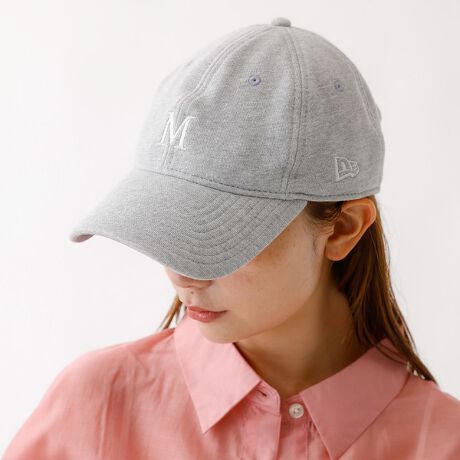 [^ԁF04510074010]lCNEW ERAR{LbvɁAVfޓoI_炩ȗёfނgpAMICADEAL ~ NEW ERÃR{LbvBtgɂ͑fޓnFŁyMz̎hJAēxɂFNEW ERA}[N̎hJAČɂFŁyMicaDealzƎhJĂ܂BFȂ̂Ŏ咣߂₷fUCBj킸g₷VvőlJWAȖXqɎdオĂ܂B̃fɂ͌y₩ȃtBbg͂́u9TWENTYvf̗pBj킸g₷VGbgłBG̐Vfނ͋zEʋCɗDꂽpCfނgpAG߂킸Kɒpł܂BobÑAWX^[ŃTCYł̂ŁAKȔSnL[vBXEFbgp[J[Ƃ̑QŁAJWAX^C͂AX|[cϐANeBuV[ɂ҂łBy[J[iԁz0125410357yӎzi摜́A̓p\RȂǂ̉{ɂAۂ̐FƈقȂČꍇ܂B炩߂ByNEW ERA ^ j[Gz1920NɑnƂj[ǴAMLBiW[[OEx[X{[jB̌IpLbvItBVTvC[ƂāA59FIFTYMɂv_Ng𐢂֑葱Ă܂B݂ł̓X|[ct@bVȂǐEōLm悤ɂȂAuhƂ̃R{[VfWJĂ܂ByMICA & DEAL / }CJ Ah fB[zɂȂĂƂĎ𖁂Ƃ؂ɂA̐g肰ȂhɁB炵Ȃi`Ń~j}(minimum) AĒ悢bNXŁAĂÔȂDaily styleĂ܂BgMICAh͐^̂z΁E炫P̈ӖA^EƂӖ\gDEALhƂ̑gݍ킹c̑ɏ㎿ȋPcƂC߂Ėt܂B