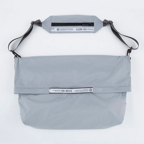 [^ԁF04520054027]̃iCngpCgEFCgȃpbJuV_[obOłBTRbVAg[gobOAV_[obO@Ǝg3WAYdlłBTRbV̒ɃobO{̂[ăRpNgɎ^сAו璆̃obOoăGRobOƂėpł܂BTRbVAg[gobOƂĂꂼʁXɎgp邱Ƃ\łBV[ɍ킹ėlXȎgłyʃobOłByWEEKEND(ER)bEB[NG_[zTyޗVтe[}ɃCtX^CĂWEEKEND(ER)̃VbvłBVfUCAV}eAAVt@NVAV}b`OWEEKEND(ER)͂ƈႤTyނ߂̐VĂ܂B