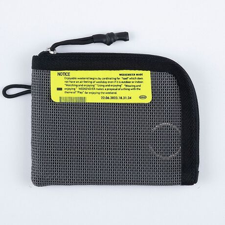 [^ԁF04520078007]PVCŃR[eBOꂽd߂̃bVngp}`P[XłBJ[h⌮AKȂǂčzƂĂgp\łBt@Xi[LɊĴŁAoꂪ₷₷̂֗łBVF̃x[W܂ByWEEKEND(ER)bEB[NG_[zTyޗVтe[}ɃCtX^CĂWEEKEND(ER)̃VbvłBVfUCAV}eAAVt@NVAV}b`OWEEKEND(ER)͂ƈႤTyނ߂̐VĂ܂B