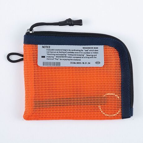 [^ԁF04520078007]PVCŃR[eBOꂽd߂̃bVngp}`P[XłBJ[h⌮AKȂǂčzƂĂgp\łBt@Xi[LɊĴŁAoꂪ₷₷̂֗łBVF̃x[W܂ByWEEKEND(ER)bEB[NG_[zTyޗVтe[}ɃCtX^CĂWEEKEND(ER)̃VbvłBVfUCAV}eAAVt@NVAV}b`OWEEKEND(ER)͂ƈႤTyނ߂̐VĂ܂B