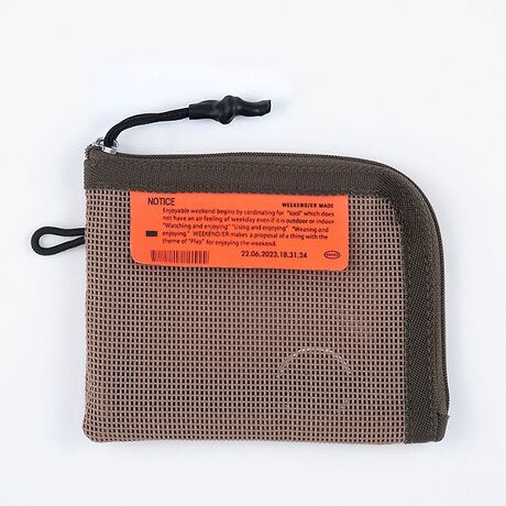 [^ԁF04520078007]PVCŃR[eBOꂽd߂̃bVngp}`P[XłBJ[h⌮AKȂǂčzƂĂgp\łBt@Xi[LɊĴŁAoꂪ₷₷̂֗łBVF̃x[W܂ByWEEKEND(ER)bEB[NG_[zTyޗVтe[}ɃCtX^CĂWEEKEND(ER)̃VbvłBVfUCAV}eAAVt@NVAV}b`OWEEKEND(ER)͂ƈႤTyނ߂̐VĂ܂B