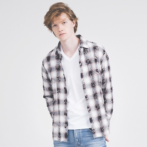 d.i.a. 　トップス　■ チェック柄シャツ ■　襟ワイヤー入　Sサイズ d.i.a. トップス □ チェック柄シャツ □ 襟ワイヤー入 Sサイズ