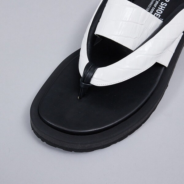 クロコ型押し＞【WRAP SHOES】ボリュームソール雪駄 トング