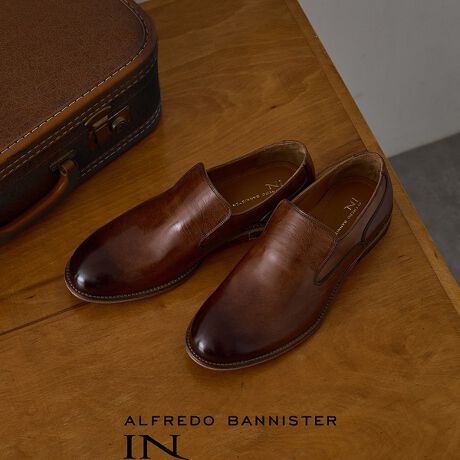 [^ԁF52021902318]yfUCzꂽtHƃU[̌򊴂AɏivXXb|V[YBb̕ɂ̓S{Ê₷Aܐ̔Ԃ⍂߂ɐݒ肷邱Ƃő^тX[YŉKȗSnBYڃR[fJWA܂ŕLV[ɑΉ閜\ȈꑫłByfށzNVbNICU[(v)gpBICƊ܂܂Ă̂ŗނقǌoNωy߂܂Bi摜́A̓p\RȂǂ̉{ɂAۂ̐FƈقȂČꍇ܂B炩߂BTCYɂāEʓIȃXj[J[ƔrĂ悻0.5cm`1cm傫Ă܂BEx.iXj[J[27.0cm𗚂ẮASIZEF42(26.0cm)xƂlBE^Al͂܂̂ŁA܂łQlxɂl܂B