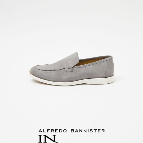 [^ԁF52021902414]yfUCzVvȃXb|ȂAbp[̃Xeb`ȂǍׂANZgɂȂĂ܂B\[̓o[\[Ȃ̂ŃXj[J[oŕ₷̂BC\[ăCG[̃NbV邱ƂɂAÊ肰Ȃ|CgɁB\[u₩ȈۂvXĂ̂ŁALCڂJWA܂ŕLgꑫłByR[fBl[gzfUC̓I[\hbNXȃXb|Ȃ̂ŁAԂɃWPpX^CXbNXŃLCڍ킹߁BĂ̓V[gpcŃ][geCXgɌ߂ĂBy@zZgy\[zo[yEBYíjzEi摜́A̓p\RȂǂ̉{ɂAۂ̐FƈقȂČꍇ܂B炩߂BTCYɂāEʓIȃXj[J[ƔrĂ悻0.5cm`1cm傫Ă܂BEx.iXj[J[27.0cm𗚂ẮASIZEF42(26.0cm)xƂlBE^Al͂܂̂ŁA܂łQlxɂl܂B