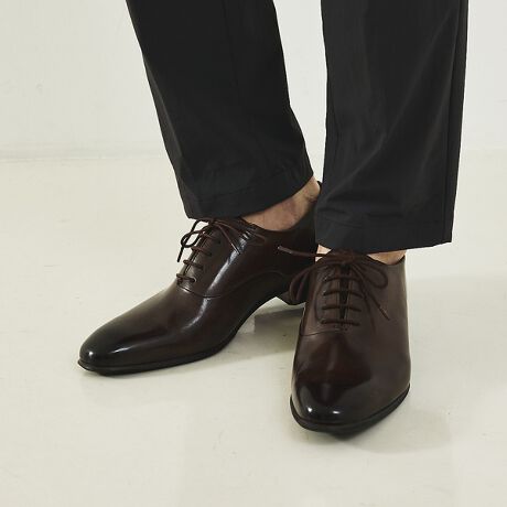 [^ԁF52021921018]V[vȂRToȂ،^ɁAcƓKxɃ̂㎿ȃU[gpGKg1BAEg\[ACjOAC\[ȂǍׂU[gpARXgptH[}X̍z[JbgfUC̃V[YłBz[Jbg̓tH[}V[rWlXV[ɂ߂łAǂOł͂ȂAƈďωtƂɗOWA[ȃV[YByfށẑƓȃcƃ̂JEU[gpByfUCzrꂢɌ悤߂̃m[Yɐݒ肵AtH[}Z~XNGÃgD̗pBz[Jbg͍ƐꂽȂ܂̌ɂȂ̂ŁArWlXV[łȂp[eB⌋Ȃǂ̉؂₩ȏʂɗĉffUCłBwS|CgxEɗ̓Xeb`rVv~j}ȃfUCERoɂ邱ƂŃGKgŐVNȊOςoƂ͖̈[̌ɂ镔̎ŵłAvCł́yźARo̕Op`̐`ɎdグX^CyzłByfBeB[zU[\[ɂ炩߃o[̔{Ă܂BC\[ACjOɋvgpĂ܂BC\[̓NbV̂ŕ₷By@zZgy\[zU[+o[yEBYíjzEz[JbgƂ́EEEAbp[AقڂЂƂ̃p[cō\X^CBꖇ̊vČ`ɂȂ悤ɖ،^ɒލł̂́ACZp߂ƋɊv̕idv܂Bi摜́A̓p\RȂǂ̉{ɂAۂ̐FƈقȂČꍇ܂B炩߂BTCYɂāEʓIȃXj[J[ƔrĂ悻0.5cm`1cm傫Ă܂BEx.iXj[J[27.0cm𗚂ẮASIZEF42(26.0cm)xƂlBE^Al͂܂̂ŁA܂łQlxɂl܂B