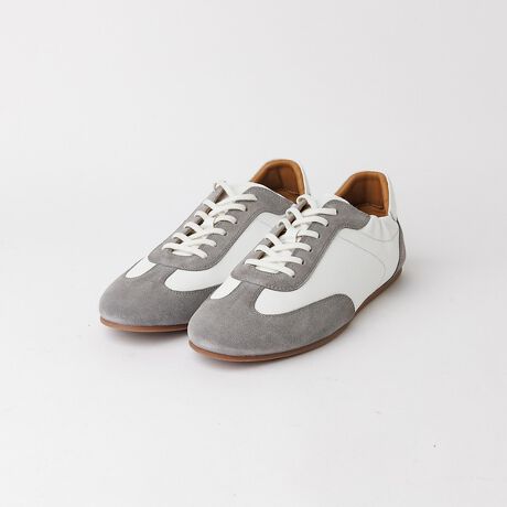 [^ԁF52021906265]yfUCzIꂽ_炩ȃJEXEF[hƕ\vRrV[OXj[J[BAbp[̃U[ɂ₳tBbgAyȐ̗ǂSnBi`ȃJ[Oƍאg̃VGbgYڂɂ킹郌U[Xj[J[͑l̒jɂ߂̈ꑫłByfށz_炩Ȃ₩ȃJEVNU[ƃXEF[hAbp[ɎgpBƃ^ɂ̓NbVނA~ƕ͒E2wɂ邱ƂŔȂɂdlɁBfډ摜SAMPLEɂȂ܂Biɂ܂ẮAC\[̃uhl[ɕύX܂̂łӉBTCYɂāEʓIȃXj[J[ƔrĂ悻0.5cm`1cm傫Ă܂BEx.i27.0cm𗚂ẮASIZEF42(26.0cm)xƂlBE^Al͂܂̂ŁA܂łQlxɂl܂B