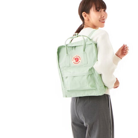 tF[[xKanken (FJALLRAVEN/tF[[x)sEňꑱ郍OZ[bNttF[[x̃ACRłuKankenviJPj1978NAXgbNz̓db`[tɂĒa܂BtF[[x̑nƎ҂qǂ̂߂ɁAvŒČyAwZ̎SobNpbN̂uKankenv̎n܂łBȍ~30Nȏ̃OZ[iƂȂAȂLňĂ܂BuKankenv̓XEF[fŁu^ԁvƂӖAbNE񂰂ƂĂQWAYŊBՐAϋvAϐ̍rjfނgpĂ܂B傫ȃWbp[J^̃CRp[ggQ̃TCh|PbgƃtgɃWbp[|PbgobN|Pbg̓ɁAO\ȃV[gpbht\ȃV_[XgbviXgbvő咷 72cmjS̓tN^[dlŁA铹Si͑SĐKiłBKankenV[Yɂ́u舵̒Ӂvۂ^O܂͏i^Oɓ\tĂ܂BgpOɂmF܂悤肢܂B[^:23510]yîm点z̏i2024N75牿i{Ă܂B͂鏤iɂĂ^Oȉꍇ܂ݕ\ĂTCg\i̔iłB\߂܂悤A肢\グ܂B