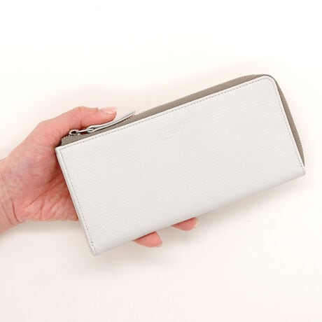 [^:MHLW5ET3]\tgŃ^b`̗ǂU[Ə_炩iCCjÕRpNgȂzV[YBMH炵u₩ȃJ[O|CgłB