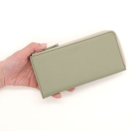 [^:MHLW5ET3]\tgŃ^b`̗ǂU[Ə_炩iCCjÕRpNgȂzV[YBMH炵u₩ȃJ[O|CgłB