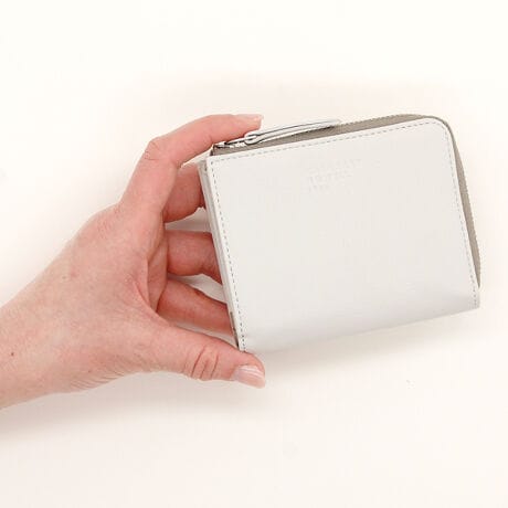 [^:MHLW5ES1]\tgŃ^b`̗ǂU[Ə_炩iCCjÕRpNgȂzV[YBMH炵u₩ȃJ[O|CgłB