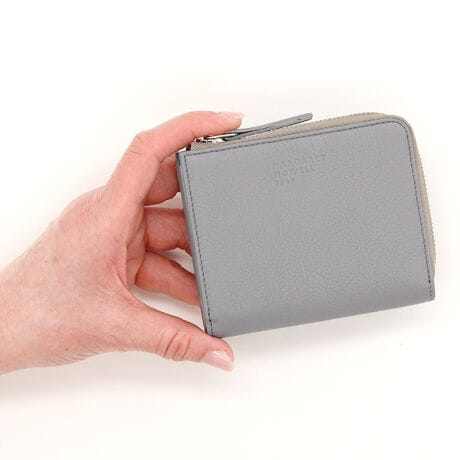 [^:MHLW5ES1]\tgŃ^b`̗ǂU[Ə_炩iCCjÕRpNgȂzV[YBMH炵u₩ȃJ[O|CgłB