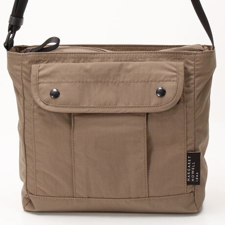 [^:MHLH5PS2]yʂȝTCNiCgpV[YłBzbNĝԂfUCVNłBgpV[ɂ킹Ăg郉Cibv𑵂܂B