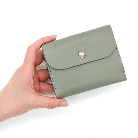 [^:MHLW5FS2]ۂ݂̂邩ԂfUCɁAVvȃzbNł񂾃fUC̃EHbgV[YłBMH炵NVbNȈۂɎdグ܂B