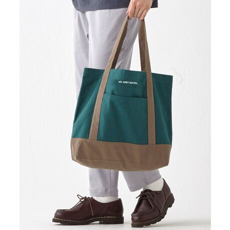 [^:J2436702]sKRIFF MAYER zFIIuzFNtg[gvteʂA4TCYۂ傫ŁAp\R{AȂǂ]Tœ邱Ƃł܂IוՂ̂Œʋ΁EʊwELvEoEbXobOɂƑ劈IOƓɃ|PbgtĂ̂ŏ̎[ɂ֗łBE}`tA4TCY̎[\EOƓɃ|PbgtEpXP[XȂǂtDJtEʋ΁EʊwEbXobNEsEGRobNƂĂg₷E100E􂢉\KRIFF MAYER(NtC[){̎RC[W`FƁAVvŗVѐSfUCŁA^ꂵɂϋv̂鍂iȕAYEfB[XELbYAɃhbOEFA܂ŕLWJBƑ݂Ȃ̖ɉƊy͂܂B