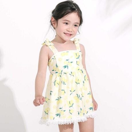 スラップスリップ　【お揃い】肩リボンフルーツ総柄ワンピース型スイムウェア(90~130cm)