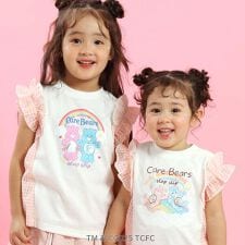 【ケアベア×SLAP SLIP】イラストプリントサイド切り替え袖フリルTシャツ(80~130cm)