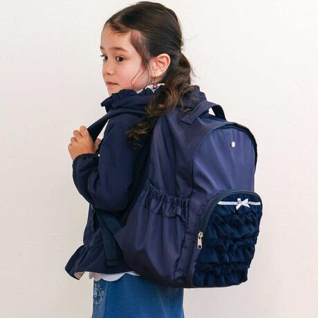 [^ԁF1814-76029]-25AW-̎qLƂƂ߂|CgMMƋlߍ񂾃bNBfUCキMU[񂹂VtH̃tL[gȃ|CgBԏ̃tɂ̓{ăK[[vXBtgɂقǂVo[S[h̃`[LbƋPANZgɁTCh̃|PbgɂtāA360xǂ猩ĂƂĂ킢ACeɎdグ܂BTChEOEɃ|PbgtŁA[́V_[ɃXgbv(`FXgXgbv)tŁAוdĂSBg̏dɍ킹ăV_[Œ߂\łB^b`ŎOł邩ЂƂłO肪₷̂ꂵBւ₨ăfC[[XɂAsNjbNȂǂ̃ANeBuȂoɂ߂1_BMtgɂ΂ACełIeʁFM(9L)@L(12L)yfpTCYzuLTCYvlCr[A̎q炵sN2FWJłBf/@\bN̖{̂ɂ̓^t^fނgpĂ邩yăLbYw₷IwʂV_[̗̓bVfނɂȂĂ̂ŒʋC悭Aɂ̂ꂵB25H~ACey2025 AUTUMN / WINTER Plaid&Play-HF`FbNƗV-z`Iȃ`FbNɃrrbgȃJ[qǂ炵`[t~bNXB₷Sn̂fނƃVGbgŏH̗t̒HłvVŖ`悤By2025N 8̃e[} / suger&LeaveszӂƗDHBH̗DÂlߍ񂾃}eBbNȃCibvBttȃ`[AjbgȂǔĜfފƏԂ⃊{AÂ`[tŏHeB[p[eB[̂͂܂BySLAP SLIP(Xbv@Xbv)z`qǂ̗~J^`Ɂ`[bp̂ǂ̂悤Ɏqǂ炵Ȃi`Ȃ킢ĂǂiŐ^Yt`JWA͂̃R[fBl[g肰Ȃiグ