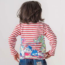 【原作クレヨンしんちゃん×はぴだんぶい×SLAPSLIP】デニムポケット付きバックプリントTシャツ(