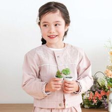 ツイルデニム後ろリボンレース刺しゅう入りノーカラージャケット(90~130cm)