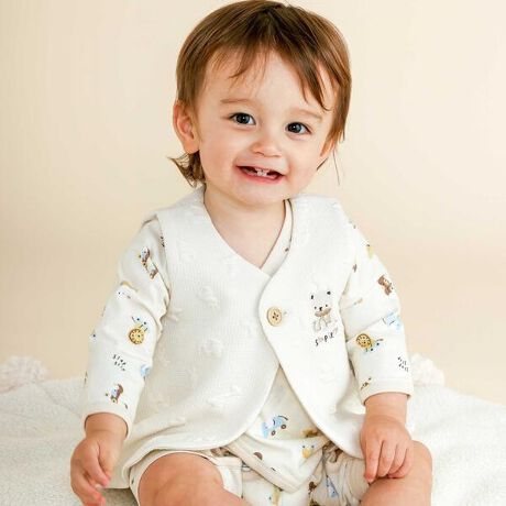 [^ԁF1833-75513]-25AW-J[ƂɕقȂj̎qɂA̎qɂIXX̃xXgBfUCj̎qɂ̎qɂCɓIłق2ނ̃J[pӂ܂BJ[ɂĈقȂ郂`[t̎hイ|CgɂȂĂ܂BzCgFȓ̃VGbgɃN}̎hイsNFL[gȃ`F[ɃETM̎hイzCg̓jZbNXȃfUC琫ʂ̂킩Ȃxr[ւ̃Mtgɂ{^͈Ȃ̂ŃTbƉHD₷̂ꂵBxXg^Cv̉HD́A̓זȂ̂ŁAOVтɂ҂IAC̑̉߂ȂǂԂɂ􂵂܂Bf/@\ɂ͓VfނgpĂ邩ALk┧G肪悭ASniȂ̂łꂵ₷ngpACeWJĂ邩A킹ẴR[fv[gIXXłB@ӁFJ[łiɂĂ̓`[tقȂꍇ܂Bj̎qp1822-75522F2_Zbg1837-75663Fp[X1833-75513FxXg1834-75671FX[p[̎qp1825-75536FWPbg1837-75629Fp[X1833-75513FxXg1834-75671FX[p[̏o͐nْ̍fɂ__قȂ܂B25H~ACey2025N 7̃e[} / Soft WindsongzH̗D܂Ŏq̂̂悤ɐԂӂƗDݍސEB_炩ėDfފ̃ACeŐԂ̎Ԃ₩ɗ܂悤ɁBySLAP SLIP(Xbv@Xbv)z`qǂ̗~J^`Ɂ`[bp̂ǂ̂悤Ɏqǂ炵Ȃi`Ȃ킢ĂǂiŐ^Yt`JWA͂̃R[fBl[g肰Ȃiグ