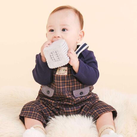 [^ԁF1822-78020]-25AW-pbƖڂvgJCC{fB~jƋGߊ̂Tybg2_ZbgBfUCvg̓J[ƂɈقȂ2FWJBlCr[nF܂͗lJCCCkuEnFǂcmJbRgPgvXǂ̃`[t킢ǂɂ悤Ył܂ACełBZbg̃Tybg̃EGXgɂقǂ{^ttbvZ񂪂͂Ă݂ȃfUCŃIVBČRJbR|CgBZbgŒ邾ŃR[f̂ŁAZɂ҂Boɂʉɂg₷AMtgɂ߂łBꂼPiłĝŁA񂵂̕L܂BGߊ̂fނƃfUCŁAH~̂y߂ꒅłBf/@\{fB~j͌Ƀ{^ȂV_[NXdlŁA₷₷fUCB{^Ȃ̂|CgłB`FbNfނ̃TybgŃV[Y[h܂fUCɂȂĂ܂B̏o͐nْ̍fɂ__قȂ܂Bn̓AFFڂ肷\܂BWFiƂ킹Ă̐Epɏ\ӂB25H~ACeySLAP SLIP(Xbv@Xbv)z`qǂ̗~J^`Ɂ`[bp̂ǂ̂悤Ɏqǂ炵Ȃi`Ȃ킢ĂǂiŐ^Yt`JWA͂̃R[fBl[g肰Ȃiグ