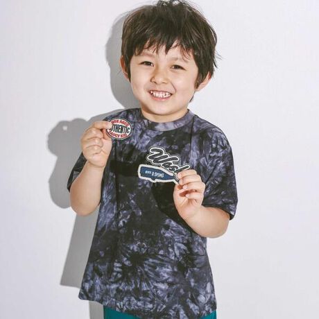 [^ԁF1355-74049]-25SS-EɂЂƂA̔gTVcIfUC^C_C̓ƓȖ͗lAĝ˂C̓\B1ƂɈႤy߂܂Bt̃byACōDȏꏊɕtāAIWifUCy߂܂BbyTVcɕtĂAobO|[`ȂǎRɂDȃACeɕtĂOKBrbOVGbgȂ̂ŁAƂp܂BJ[͂ǂȐFƂN[łubNnƁA₩Ő̂ȃu[n2FBJbRCCTVcłBf/@\VRfނ̃Rbg100gpTVćAG肪Ȃ߂炩ŁAq̕ɂSĂp܂BzƒʋC˔ĂA΂ދG߂ɂKȒSnBɁAϋvɂDĂ邽߁AJԂ̂ł^ꂵɂAp܂BFƂ̑QŁAN₩ȔF̃^C_C߂dオĂ܂Bg͂AIȃfUCy݂ɂ߂̈ꖇłB߃R[f11355-74049FbyZbg^C_CTVc1350-74011F6䃍Spb`[NlXgb`pc߃R[f21355-74049FbyZbg^C_CTVc1350-74000F5.5^bNTChNC}[pc^C_C߂̓ɂȀo͈__قȂ܂B25tăACeyRESORT MOODE zCŃT[tByޒj̎qe[}BXNV[NoAy[AՂȃRNVBT[tX^CWASK炵JWA_EĂȂł͂̃X^COāBy WASKiXNjzWEEAGEDSAUCYKIDuX͏ӋCȎqłEEEvRŗVѐSڂȒj̎qփAJeCXgx[Xɂ̎X̃ghقȂvfvXGbW̌JWAX^CLbYEFAŕ\