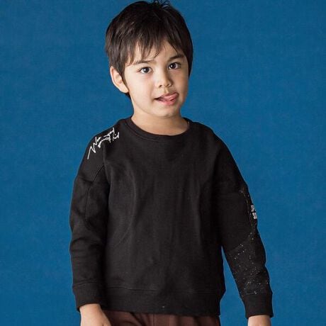 [^ԁF1347-79102]-25AW-܂ƂA~fg[i[BfUCC[WYCNȃg[i[́A~`̐؂ւA܂Ōv킹闧̊fUCBɂ̓lbvт؂ւĐ̂悤ȕ\AɉErɂSvgANZgBrbOVGbgŁA~̃X^COIVɍʂ܂Bf/@\gn͖100%̗їNтłӂ肠A~̊OVтʉEʊwɂKBƐ͐LkXpeRœ₷mہB؂ւɎgulbvfނ肰Ȃ\Aqǂ炵fUCAbvBg̃|GXefނ͏vŌ^ꂵɂA̒񂵂ɂSłBj̎q̌Cȓ~R[fx@\ƃfUC˔ꖇłB25H~ACeSTARGAZING -V̊ϑ-V̊ϑyޒj̎qe[}̃RNVBfނ╿A؂ւŖ\BWASK炵JWA͖YꂸɓVw҂C[WNVJȗvfU΂߂X^COāBHAPPY MEMORIES -yvo-gLɎc悤Ȋyvoʐ^ɎB肽߂đ؂ɋL^Ăhe[}̃RNVBełꂼj̎qyƊV[\AgŃNVbNȃ[h͓IȂǂVX^CāBy WASKiXNjzWEEAGEDSAUCYKIDuX͏ӋCȎqłEEEvRŗVѐSڂȒj̎qփAJeCXgx[Xɂ̎X̃ghقȂvfvXGbW̌JWAX^CLbYEFAŕ\