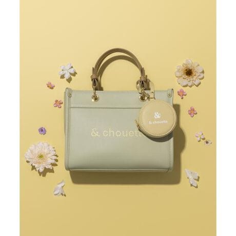 [^ԁF00482510140301]& chouetteiAhVGbgj̃|[`t hbgSfUCnhobOobO̓oCJ[zF̃VvȃfUCłAƂۂpXeJ[̃|[`ANZgɂȂĂnhobOłB{̂́chouettẽS2TCỸhbgō\ꂽIWihbgfUCɂȂĂāALb`[ȈۂɎdグĂ܂B@\EC[ɂ͒z500ml̃ybg{gɓĒ܂BEɂ͂PI[v|PbgAĒ܂BEۂ|[`ɂ͖ږAirPodsȂǂAƊ|Pbg̑ɁE|[`͎Oôő̃obOȂǂɂg܂􁥃X^CEVvȌ`ȂAzFV[YȂ̂ŃR[fBl[g̃ANZgƂĂg܂ByTCYzzcZA500mlybg{gcZ