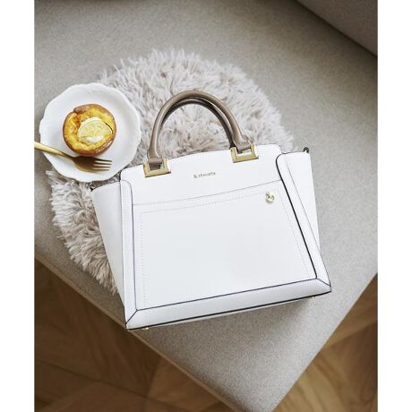 [^ԁF00482510140581]& chouetteiAhVGbgj́sobOtNA|PbgtXNGAʂ݃obODガƋlߍ߂lĆsobOtNA|PbgtXNGAʂ݃obOēoI\̓nh̋|Cg̃Vvȃg[gobOB͂Ȃ́uDvlߍ߂|Cg΂߂Ă܂@\EobOʉEɕtĂg`JƁA傫߂̋gpĂt@Xi[̈ɂ͂Cɓ̃L[z_[`[tā̃CjVJ[̃`[A܂ANX^Ǝ̍D݂ɃAWOKIEʂ̓NA|PbgAD݂̐Eς肱ݎƂł܂BENA|Pbg̊ʃobWt̓AW₷悤ȂfނɂȂĂ܂BEAWNbV̓obO{̂ƃXibv{^ŌŒ肳ĂAȒPɎOăAW邱Ƃ\łI܂AAWNbV㕔ɂ̓L[z_[`[Ȃǂʂ郋[vALfR[VɑΉł܂AWNbVTCYiőljF22cm^17.5cmڈF57mm̃JobW15`20t邱Ƃł܂ENA|Pbg̓}`6Z`Ƒ傫߂ɎĂAʃob`łȂ̂ʂ݂邱Ƃ\ɁIIENAł邾傫邱ƂŐőAs[邱Ƃł܂BEC̎[וՂTCYŁA500ml̃ybg{g𗧂ĂĎ[ł܂BEOʂɂ̓I[v|PbĝŁAt@Xi[߂ԂłX}[gtHȂǂςƎo[邱Ƃ\łBEeĂ̂ŃCuȂǂŉɒuȂƂȂʂłCɂɎgp\ł􁥃X^CEVvȂ炳肰Ȃ킢ƁAg₷ɂobOłBE킹₷g₷3F炨CɓIŁA莝̐ObYŎJ[ɎdグĂ݂ā􂺂ЈꏏɌ֘AčsĂ&#9825;obO ^  ^ obO ^ o ^ fRobO ^ fRo ^ ɃobO ^ Ƀo ^ Q핞 ^ Cu ^  ^ RT[g ^ I^N ^ I^ ^ ^N ^ ^