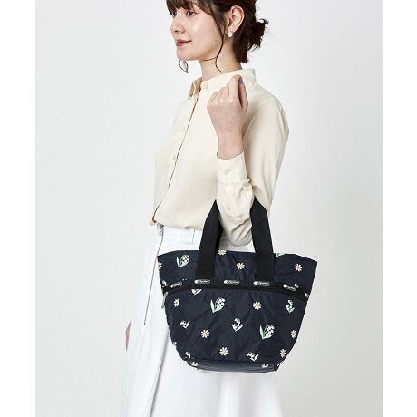チェスティ Chesty刺繍 レスポートサックショルダーバッグ ポーチ付き 