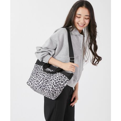 [^ԁF1116HC19]j[gIp[hmg[̃Ip[hBj[gȃJ[OŃV[YXŊBR[fBl[g̃ANZgɂ߂łByX^CzM`g[gobOłBו̏oꂪ₷Ԍ̍LƁAz500ml̃ybg{g[͂ꂵ|CgBO\ȃV_[XgbvtŁAX^COɂ킹Ď莝⌨|A΂ߊ|ƃX^CςĊyނƂł܂BydlzCJFt@Xi[ OFt@Xi[|Pbg~1FI[v|Pbg~3V_[XgbvFOE߉yӓ_z̏i͈_Ƃɕ̔zuقȂ܂B͂IтƂł܂̂ŗ\߂B̓X|[gTbNXgAłBi͑SĐKiłBX^CłT̏ꍇ́yX|@1116zvgꗗɂȂ肽ꍇ́yX|@HC19zƉʏ㕔́uvɓ͂AmFBîm点2025N723̌ޗiѕ̍ɂ艿i{v܂B܂悤A肢\グ܂ByX|[gTbN Vbv@lesportsac V_[obO 2WAY ΂ߊ| [@s gx y  ̓z