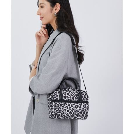 [^ԁF1082LB94]yUptown Collectionzʋ΂ɂoɂIlXȃ[NV[Ƀ}b`ȂAf[gHȂǃItV[ł􂷂Abv^ERNVBAbv^EIp[h/ubNj[gȃJ[ŃV[YXŊ􂷂郂mg[̃Ip[hBX|[gTbNȂł͂̌yʂȃiCfނx[XɁAGRU[nh̗piiYfUCłByX^Czۂ݂̂tH炵Eh^V_[obOBRpNgȂ炵ƃ}`Az500ml̃ybg{g[͂BO\ȃV_[XgbvtŁA莝⌨|A΂߂ƃX^COɍ킹Ăg܂BydlzCJFt@Xi[ OFI[v|Pbg~1 FI[v|Pbg~3V_[XgbvFOE߉yӓ_z̏i͈_Ƃɕ̔zuقȂ܂B͂IтƂł܂̂ŗ\߂B̓X|[gTbNXgAłBi͑SĐKiłBX^CłT̏ꍇ́yX|@1082zvgꗗɂȂ肽ꍇ́yX|@LB94zƉʏ㕔́uvɓ͂AmFByX|[gTbN Vbv@lesportsac ~jobO V_[ nhobO ΂߂ |  rWlX ʋ s |VFbg y [ ̓ dobO  z