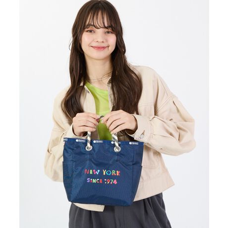 [^ԁF1114HD69]yLeSportsac~HARIBOzhCcَ̉q[J[AHARIBOin{[jƂ̏̃R{[VBn{[GkCV[o[Vug[gñlCr[ijɁAX|[gTbNnƂ̔Nł1974j[[N̕HARIBÔَq`[tɂĕ`j[NȃfUCƁAu₩ȃCgu[ijɃS[hxAȂǂ̃O~Jtɕ`Ao[Vu2Fy߂fUCłByX^CzIItňpo[VuɎgg[gobOłBǂȉוd؂̂ȂVvfUCB500mlybg{gcɂɂA}`L̂Ń`{bNXȂǂ̂ɂ҂BTCh|Pbgɂ̓X}zICJ[hȂǂɎô̂ɕ֗łBig͂Aʋ΂ʊw̃TuobNƂĂ߂łBydlzCJFt@Xi[ OFI[v|Pbg~2 FI[v|Pbg~2̓X|[gTbNXgAłBi͑SĐKiłBX^CłT̏ꍇ́yX|@1114zvgꗗɂȂ肽ꍇ́yX|@HD69zƉʏ㕔́uvɓ͂AmFByX|[gTbN Vbv@lesportsac ` }C TuobO ʋ ʊw s gx y ̓@~jobO@~jg[g@z