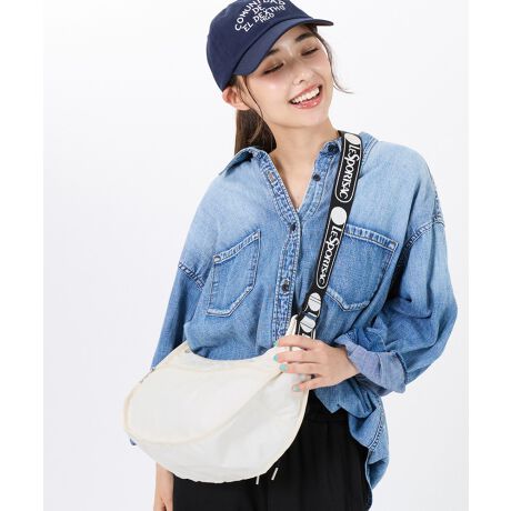 [^ԁF1007LC54]yLogo Jacquard Webbing CollectionzSnhANZg̃SWJ[hEFrORNVBSWJ[hQ炩Ȉۂ̃AC{[J[ɁAubN()̃SXgbṽRgXg[hȈہBR[fBl[g̃ANZgɂ߂łByX^CzEhVGbg̃V_[obOB}`肠Az500ml̃ybg{g[́B߂̃V_[Ȃ̂ŌɕSɂAgyɂoƂAsEAEghÃTuobOƂĂ߂łBydlzCJFt@Xi[ OFt@Xi[|Pbg~1Ft@Xi[|Pbg~1V_[XgbvF߉̓X|[gTbNXgAłBi͑SĐKiłBX^CłT̏ꍇ́yX|@1007zvgꗗɂȂ肽ꍇ́yX|@LC54zƉʏ㕔́uvɓ͂AmFByX|[gTbN Vbv@lesportsac V_[ nh NX{fB | ΂ߊ|  s W[ gx y e lC  ̓z