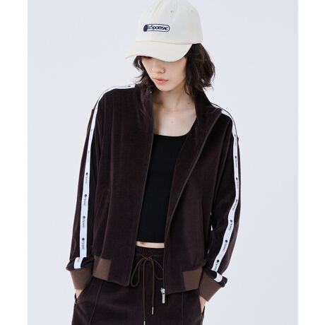 [^ԁF254017]yWear CollectionzX|[gTbN{̃EFARNVaBuhȂł͂̋@\ƃfUC˔ACe𑵂Ay₩ɓ̃X^Cɗnރ[h[uĂ܂BỸRpNgxAgpxAgbNWPbgBёZ炩ȔGŁA͍T߂Ȃ̂ŃJWAɂ킹₷A_炩KȒSnłBRpNgȃTCYŗlXȃ{gXƑ悭AuhSTChCX|[eBvXBtgt@Xi[JāAƂHDƂĂ߂łBsZbgAbvΉtfނ̃xApciiԁF254010jƍ킹ăZbgAbvƂĂp܂Bmӎn摜͌̓A{ɂۂ̐FƎ኱قȂꍇ܂Bjbgfނ͓ATCYɎ኱̌̍ꍇ܂Bgp̑OɁAiɕt̃^OɋLڂĂu舵@vu\vKmFB