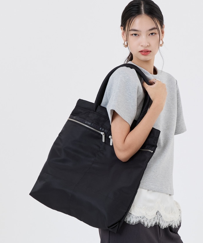 LeSportsac×Megumi Kanzaki】A4 ビッグ トートバッグ 2074FC11