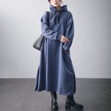 【大きいサイズ】 裏起毛サイドスリットフード付きワンピース 大きいサイズ レディース ワンピース 秋