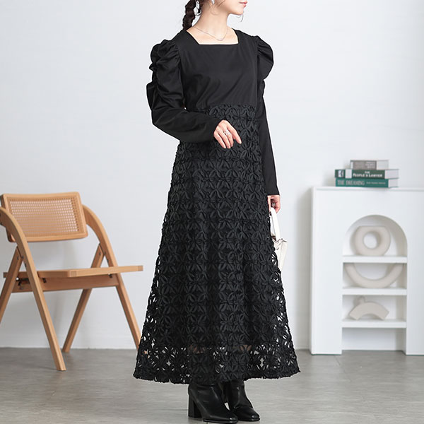 大きいサイズ】 ビジュー付きハートネックロングワンピース 大きい