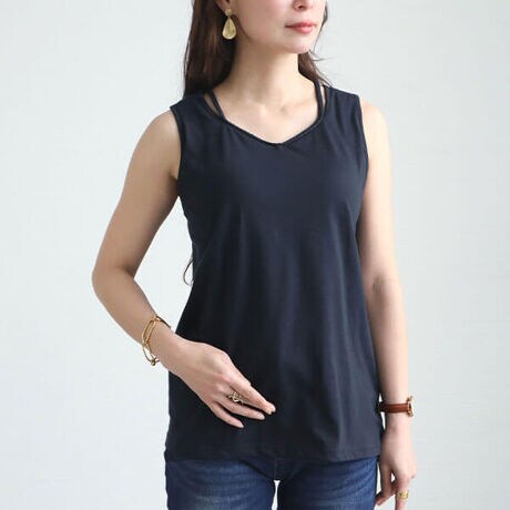 [^:MNCUT-152050]Sq}XgoCIuŉKɉ߂uJbvt^Ngbv̓oł֗ȃuJbvtȂ̂ňꖇ邾ŉCɂɒȂĂ܂BmC[Œߕt[̃XgXt[ȒSnł̘r̒ߕtȂpłقǂ悭L߂̘e݌vłۂ肳ɗDz^[lbNfUCŃR[fɂ肰ȂANZgvXĂ܂