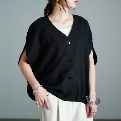 [^:SW-0760]ۂ݂ттVGbgŁA_炩ȕ͋CZRN[MU[VcBOJ\ȃ{^tAHDƂĂ􂵁AWȒȂɂ҂BVv璅Ȃ₷AnTȂ炵YvXACeBRN[CNȃVGbgŁAӂƑ̂ݍ݁AJ[uX[uŌA̘rJo[AVJbg̑œ̘r茩܂B芴̂VlbNł肳AZ߂A߂Ȃ䊴ŏdȂ炸AqbvCJo[B