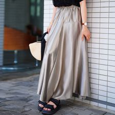 【大きいサイズ】 ヨーク切り替えフレアサテンスカート 大きいサイズ レディース スカート ボトムス