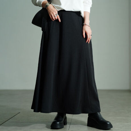 [^:SW-0802]G߂Sn悭Ay߂闠VM[̃tg^bNXJ[gBɐG闠ʑŜɁA܂Ŗѕẑ悤ȂӂƂVM[fނgpBGꂽuԂgA₽CĂ܂BEGXgLtg^bNfUC̃|CgBCɂȂ邨茩ȂAcCAACŏ炵̌^Jo[ɁBVvAR[fɓ݂₷񂵗͔QȈꒅB