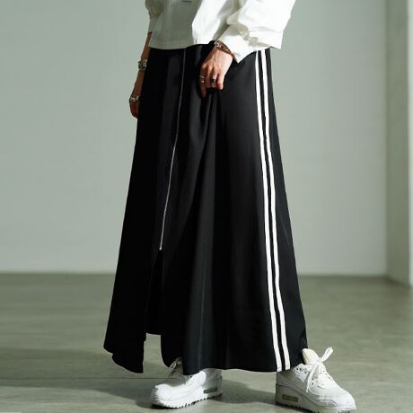 [^:BAI-0197]lۂX|[eB[ɃTChCtAXJ[gBtgWbvTChC̏cCŃXbLrʁIEGXgSŐSnyɁAGڂ̃X|[c~bNXR[fldグĂ܂Br̃CEȂtAVGbgɐXbgœ𐶂܂A炵Abv΂X[YɁXj[J[u[cAT_ȂǋG߂ɍ킹Ȃył܂BG߂킸􂵂ĂDGȃXJ[głB