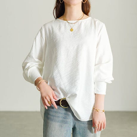 [^:CPDAI-640958]ƒȂVvȃT̓ołBp܂ŔȂobN^bNvXB̓IȃVGbg܂AтɌy₩ȕ\Ă܂B̒߃uƂقǂ悢{[ACɂȂ̘r⌨܂₳Jo[B܂ŉB뒷߂̃Eh܂Jo[AŜ䊴B[̂Ȃ₩ȑfނ͔肪炩AԒĂKBԂ⃏}CEFAɂg閜\gbvXB[h[uɉ邾ŒȂ̕ƍL܂B