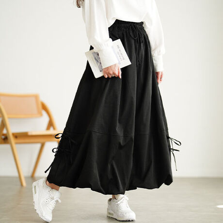 [^:NW-25053]ӂƂVGbgƁA炵fBe[͂̃{to[XJ[gB̃TChɂꂽ{fUC̃ANZgB{[̂ouwɃYAJWAɂY߂ɂރo[̓[h[uɂ҂BDȊۂ݂ттo[VGbgAC܂񂾂悤Ȗc݂ŁAr̃CCɂ邱ƂȂA炵ؚȈۂoB悢n̂鐶nŁAo[̌`L[vBEGXgShXgłD݂̃tBbgɒ߉\Ȃ̂|CgB