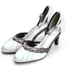 アンフィニ(INFINE)の結婚式・パーティに　ラインストーンパンプス