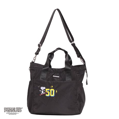 [^:ODB025]OUTDOOR PRODUCTSs[ibcR{obNoIs[ibcɃXk[s[oꂵ̂1950NBXk[s[oŃu50v`[tɁAX|[ceCXgȃOtBbNfUC܂BOUTDOOR PRODUCTS̃Sv[ǵA{̃J[ƓF̃VRv[gŎdグAS̓zCgJ[dlƂȂĂ܂B@\|Pbgdl2Wayg[gobOBi߂Ăgp\ȋВgp̊J|CgBd[ɕ֗ȃt@Xi[|PbgtBی^̒}`́AMUMŨXeb`dlBgpAŝƂĂ͈͂̍LACełB26L̗eʂ̂ŁAו͂A1قǂ̗sɂ҂BWȂǂ̏KAsNjbNȂǁAוɂ߂łB|GXȅ_炩nȂ̂ŁA΂Ɖו̒gn̂|CgBd؂|Pbg3tĂ̂ŁAו̎dɂ֗łB